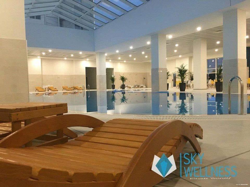 Sunrise Sky Lux Apartment, 33Rd Floor, Pool And Fitness Included Σκόπια Εξωτερικό φωτογραφία