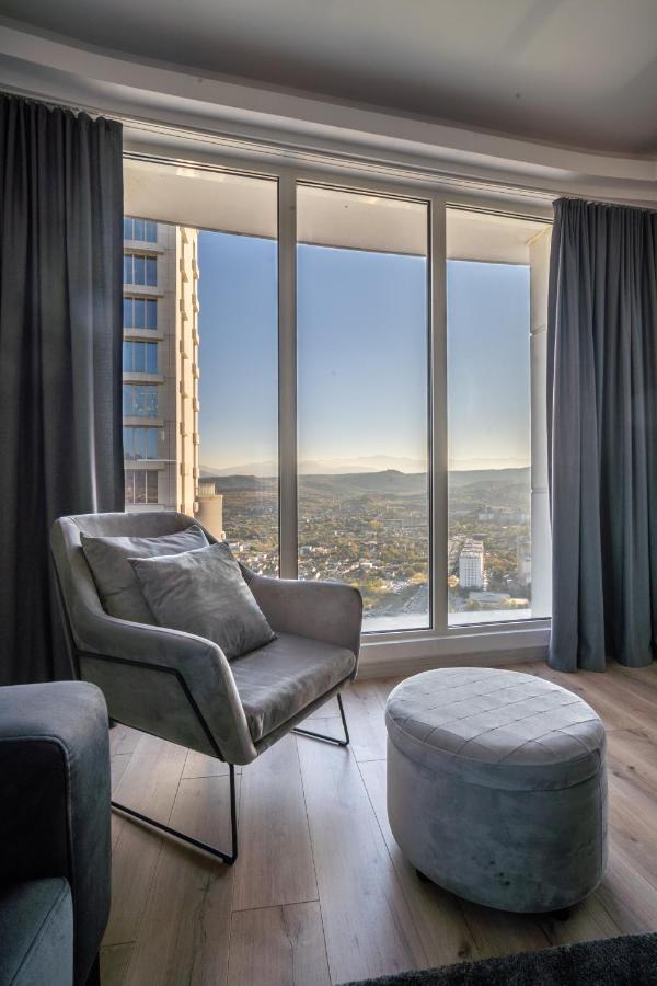 Sunrise Sky Lux Apartment, 33Rd Floor, Pool And Fitness Included Σκόπια Εξωτερικό φωτογραφία