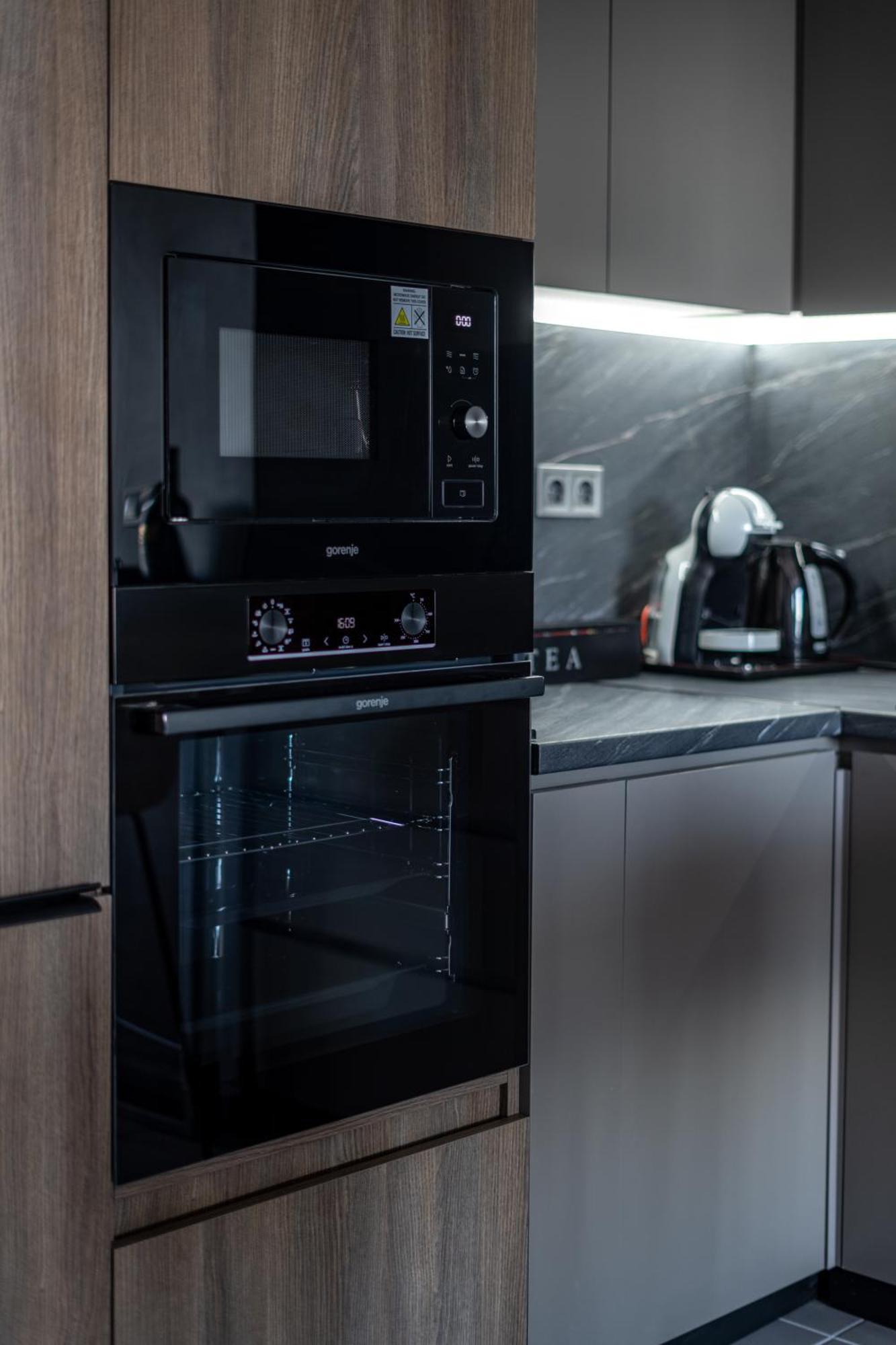 Sunrise Sky Lux Apartment, 33Rd Floor, Pool And Fitness Included Σκόπια Εξωτερικό φωτογραφία