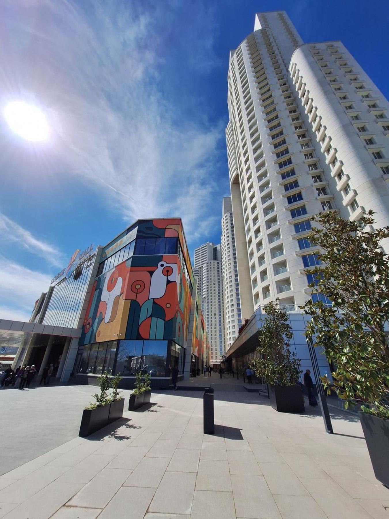Sunrise Sky Lux Apartment, 33Rd Floor, Pool And Fitness Included Σκόπια Εξωτερικό φωτογραφία